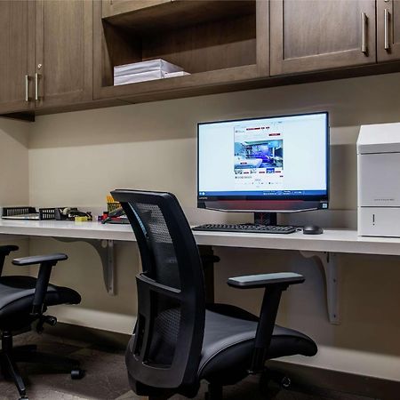 Hilton Garden Inn Winnipeg South Zewnętrze zdjęcie